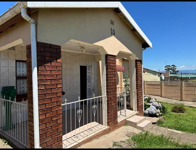 3 BEDROOM HOUSE FOR SALE IN IKWEZI